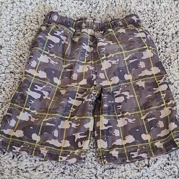 Army style trunks   - Picture 3 of 3